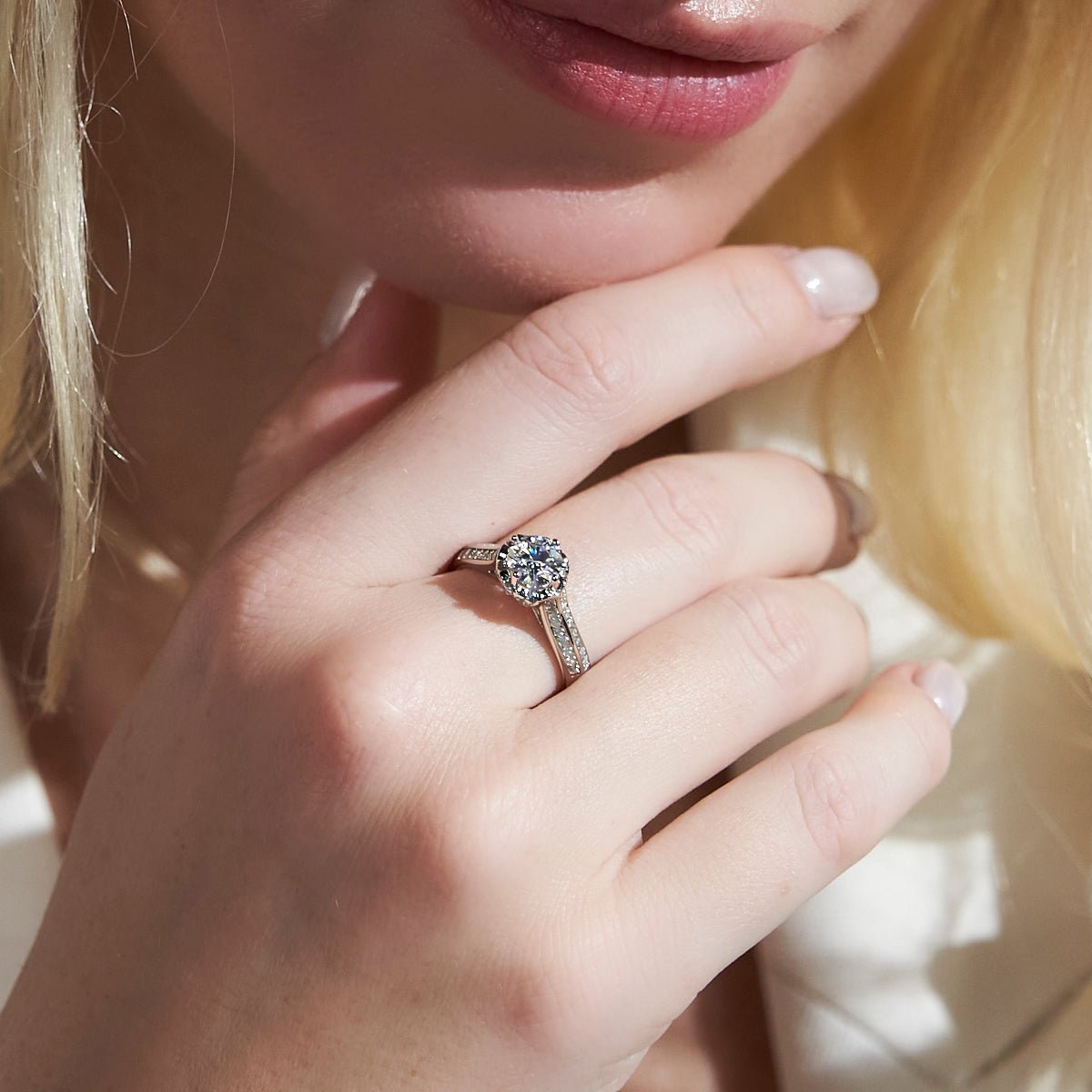 【717】"Begin Again" Heart Cathedral 0.8 Carat Double Channeled Moissanite Ring - Queenou Jewelry