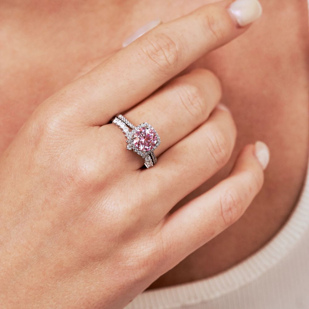 【#A8】Pink Petal Sparkle Ring (925 Sterling Silver Moissanite Ring with V Band Ring) - Queenou Jewelry